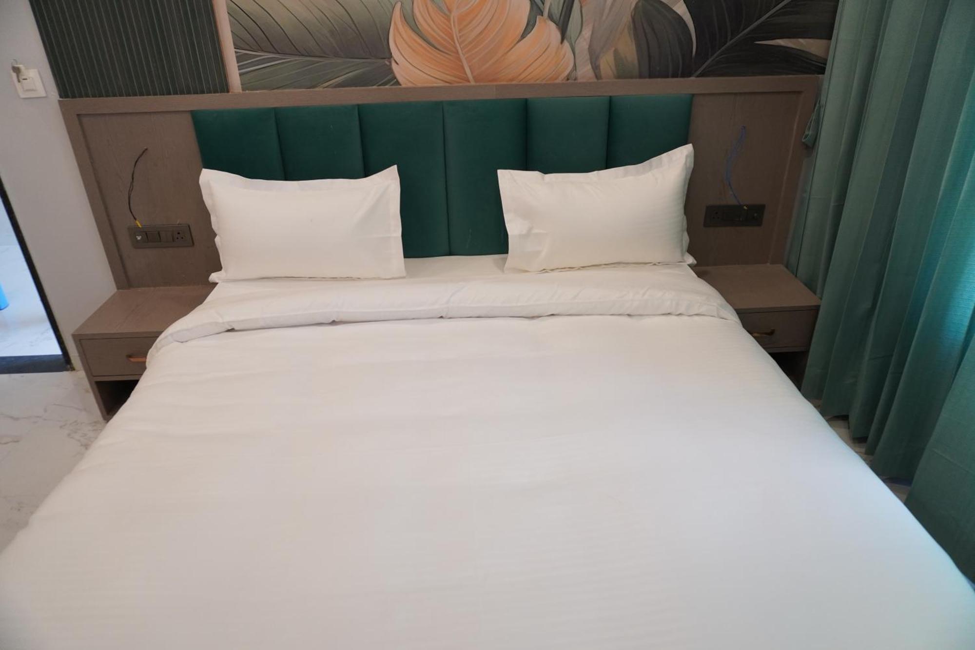 Hotel Heera Palace Khatu ภายนอก รูปภาพ