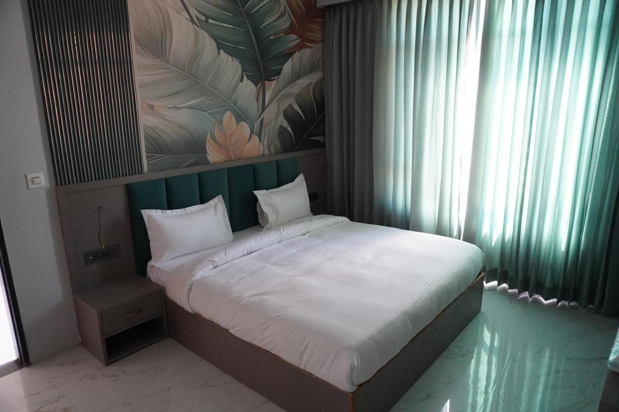 Hotel Heera Palace Khatu ภายนอก รูปภาพ