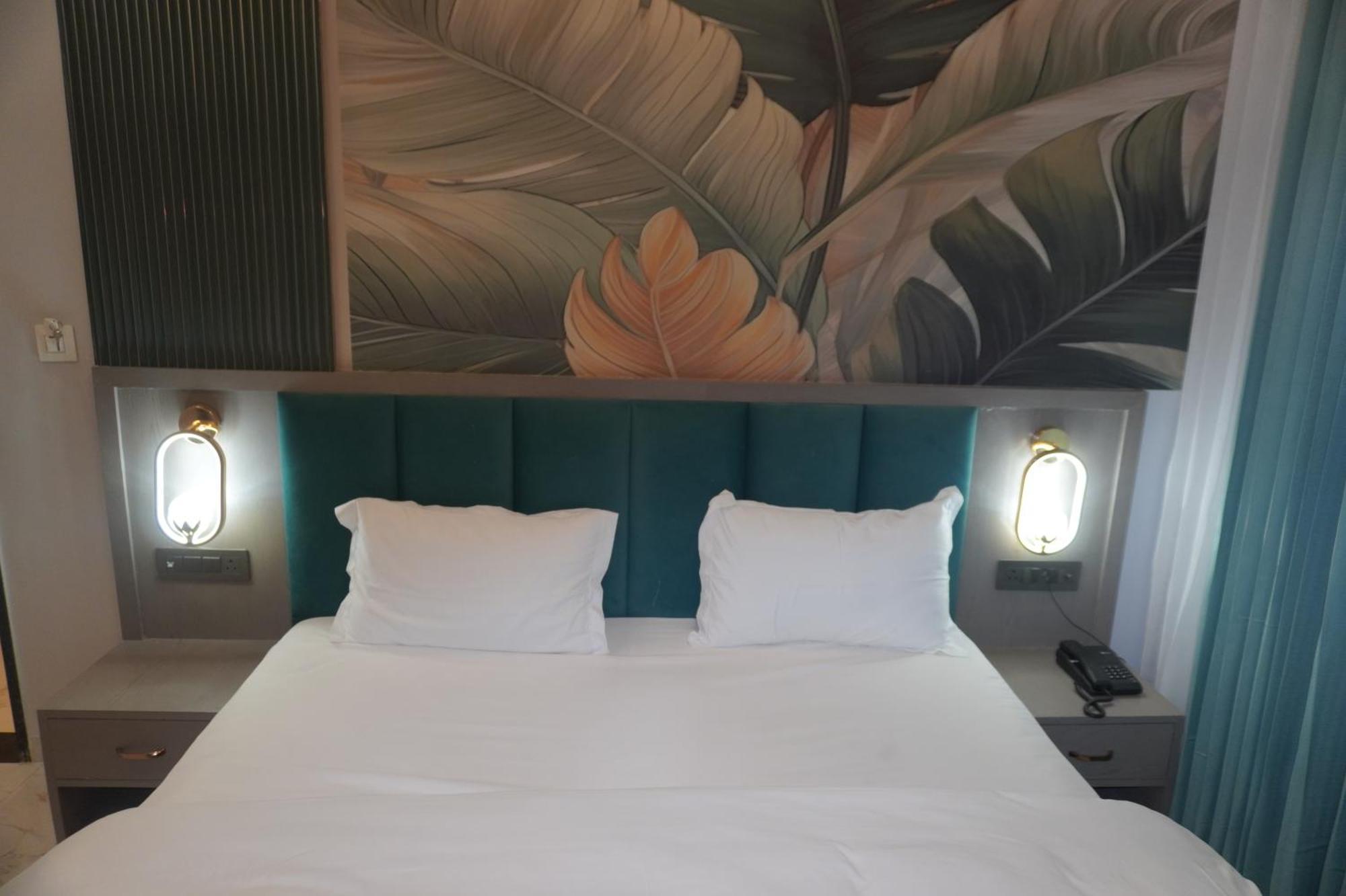 Hotel Heera Palace Khatu ภายนอก รูปภาพ